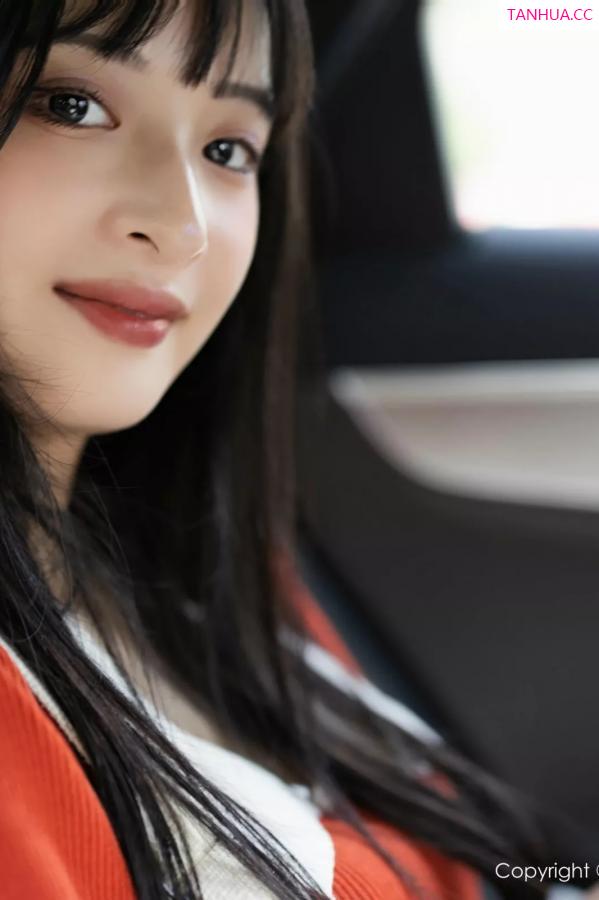   [XiuRen]高清写真图 2025.05.08 No.10247 茂木希子 橙色T恤第13张图片